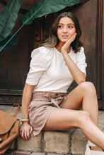 Load image into Gallery viewer, Kamelia Paperbag Shorts in Mauve
